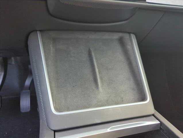 Used 2026 Tesla Model Y 2WD image 19