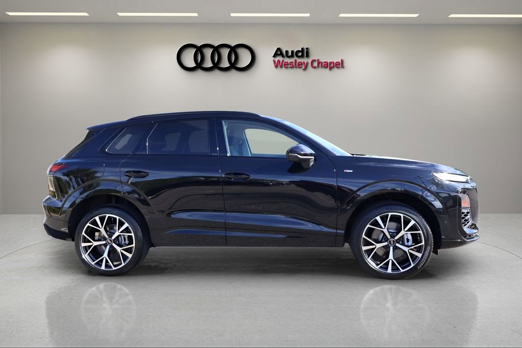 New 2026 Audi Q3 quattro 2.0T AWD/4WD image 6