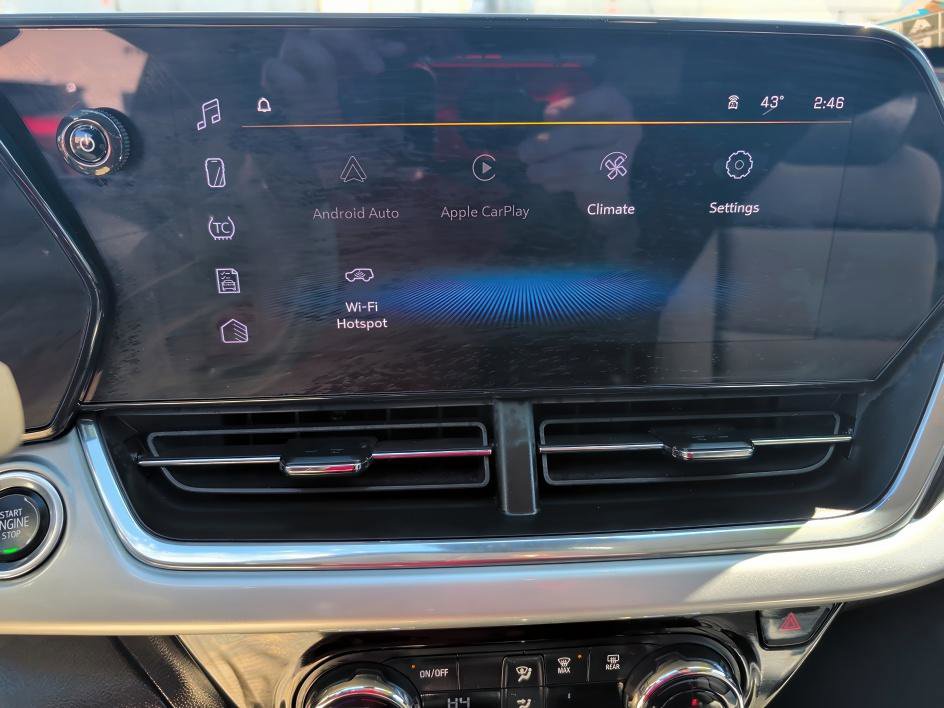 Used 2025 Chevrolet Trax LT image 24