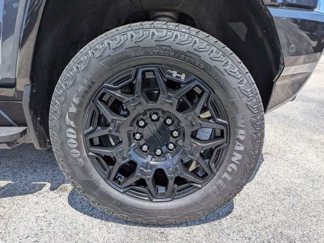 Certified 2025 GMC Hummer EV 2X AWD/4WD image 10