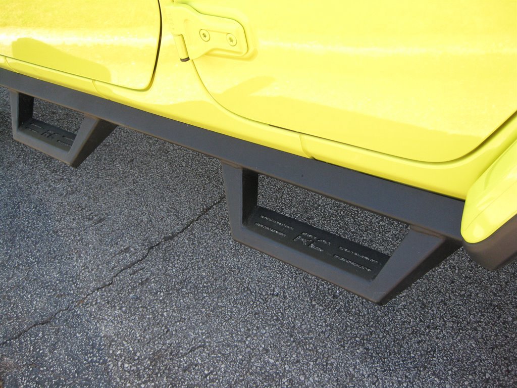 Used 2023 Jeep Wrangler Unlimited Rubicon 392 w/ Trailer Tow Package AWD/4WD image 11