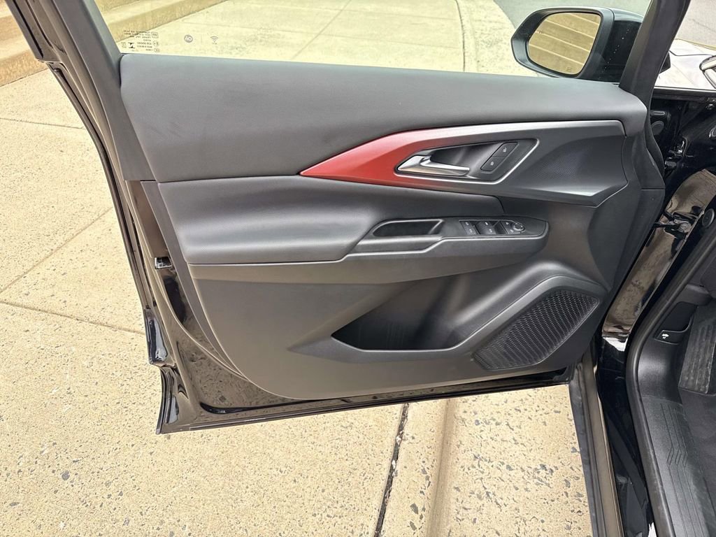 Used 2024 Chevrolet Equinox EV RS image 28