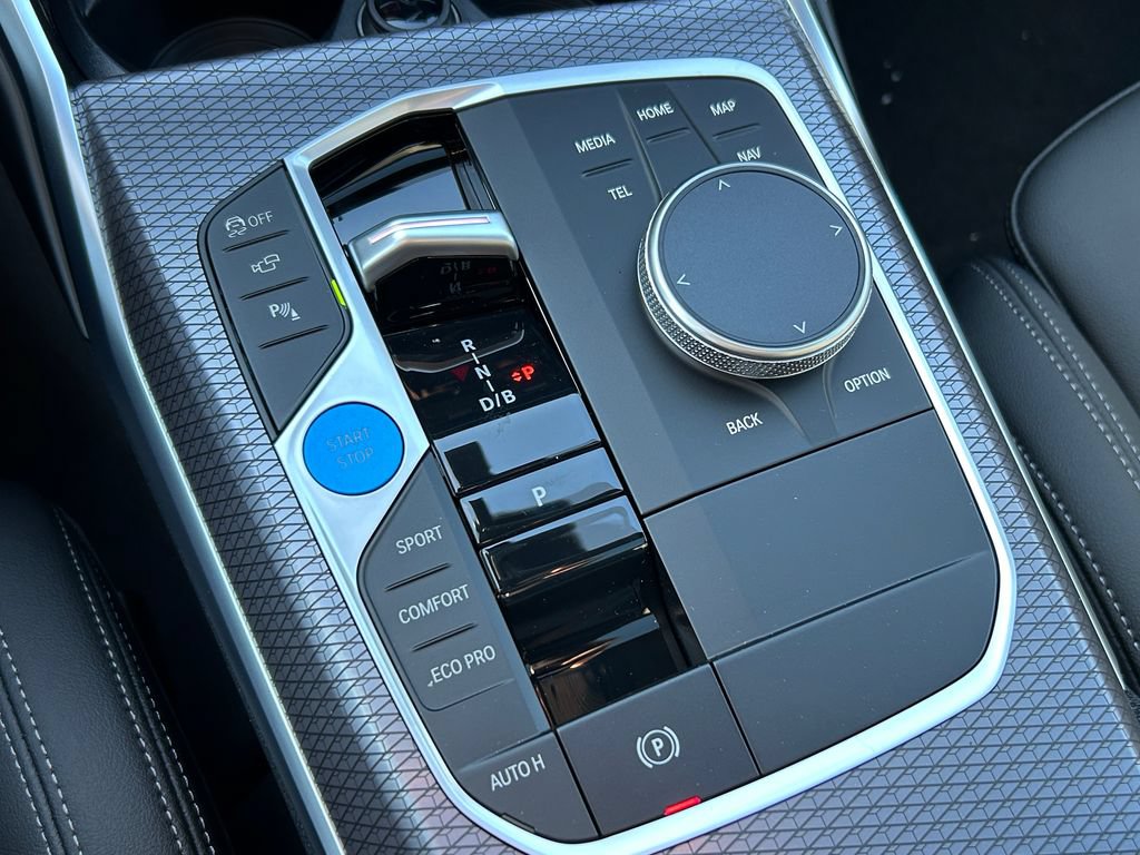 New 2026 BMW i4 eDrive40 w/ Premium Package RWD image 28