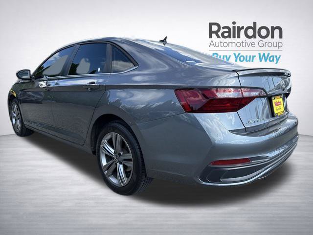 Used 2024 Volkswagen Jetta SE FWD image 5