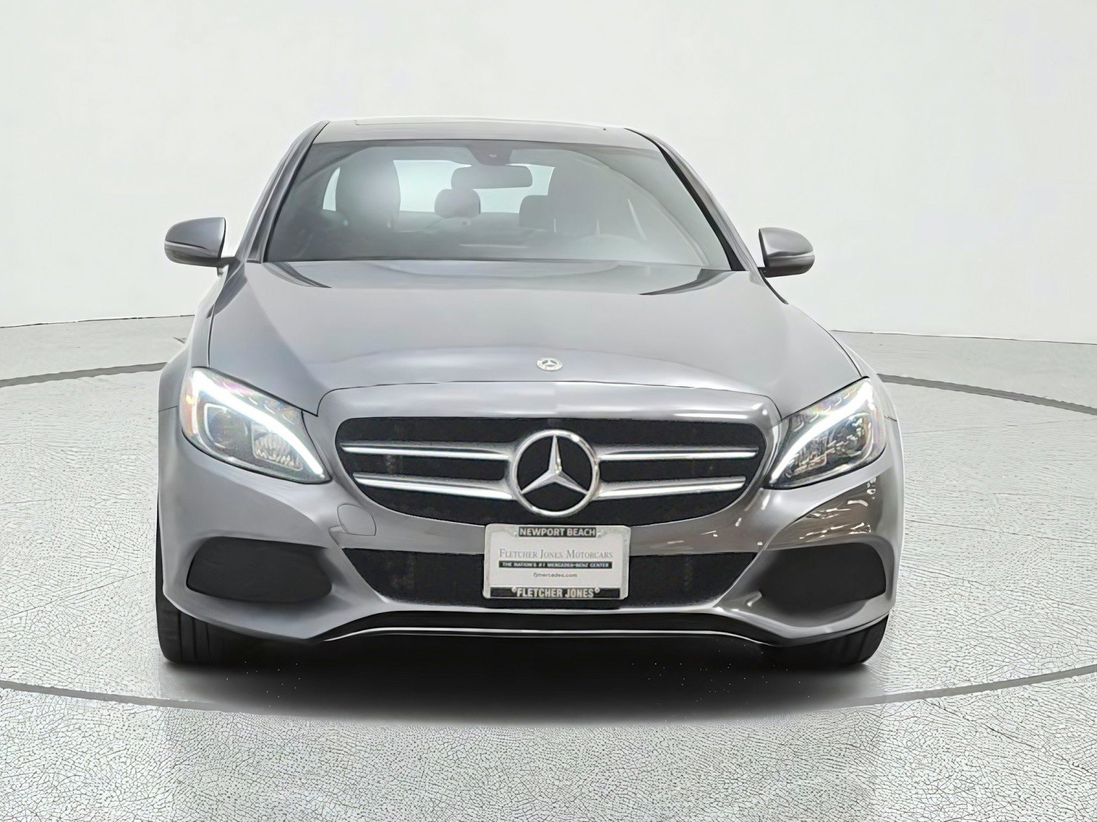 Used 2018 Mercedes-Benz C 350e Sedan image 2