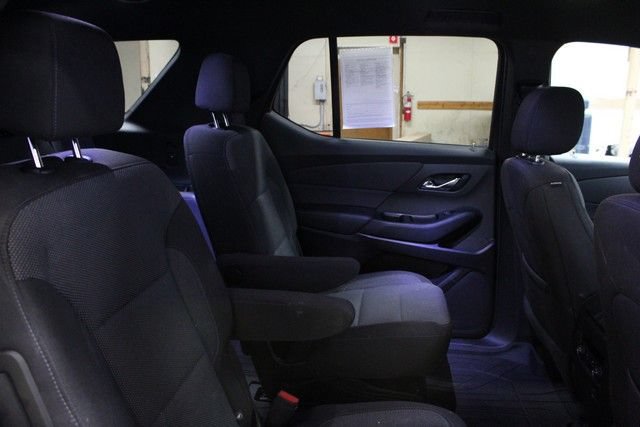 Used 2023 Chevrolet Traverse LT FWD image 13