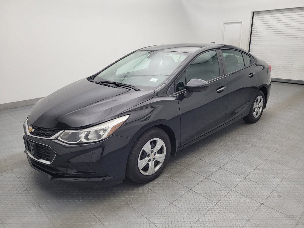 Used 2018 Chevrolet Cruze LS FWD image 2