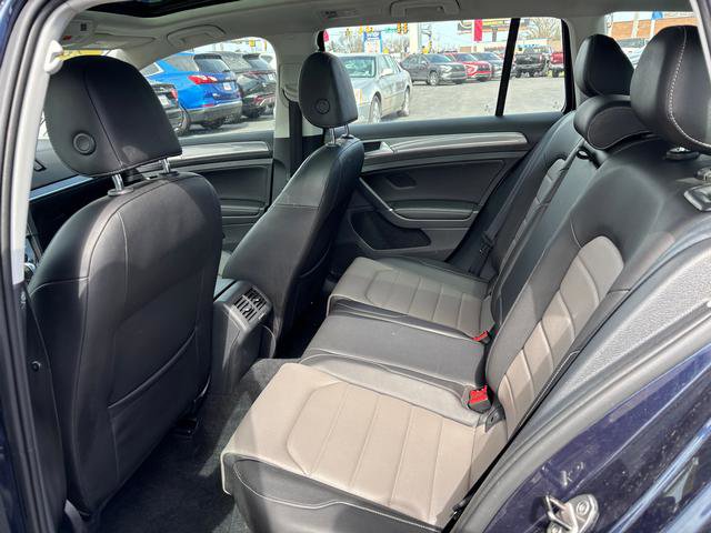 Used 2017 Volkswagen Golf Alltrack SE image 11