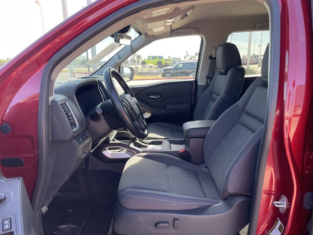 Certified 2023 Nissan Frontier SV w/ SV Convenience Package image 13
