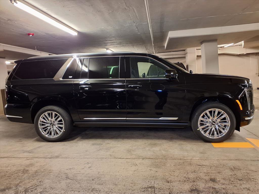 New 2026 Cadillac Escalade ESV Luxury image 4