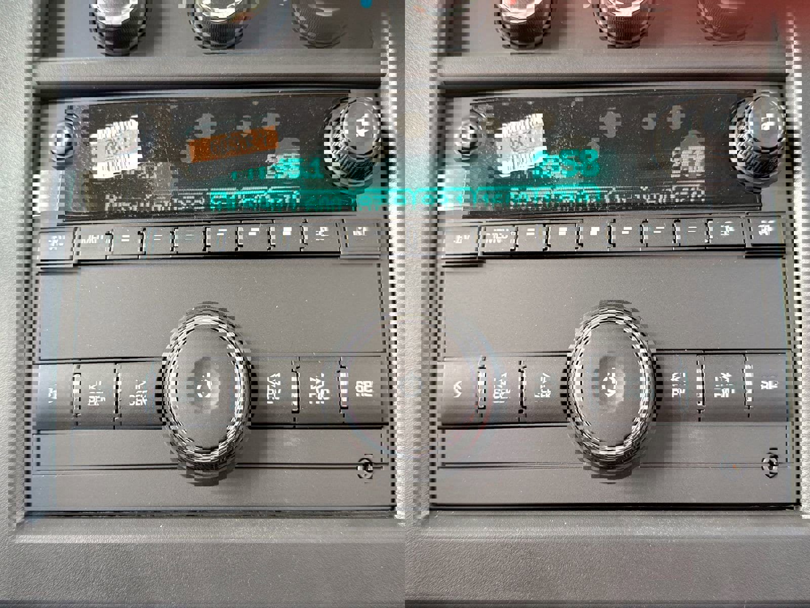 New 2025 Chevrolet Express 3500 w/ Power Convenience Package RWD image 29