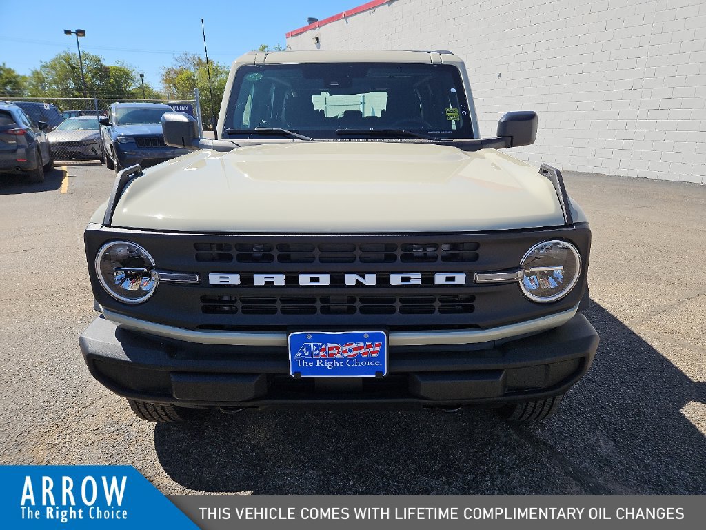 New 2026 Ford Bronco 4-Door AWD/4WD image 3