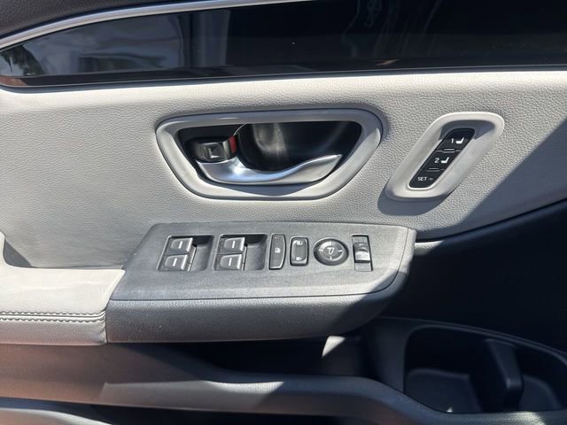 Certified 2023 Honda Pilot Touring image 13