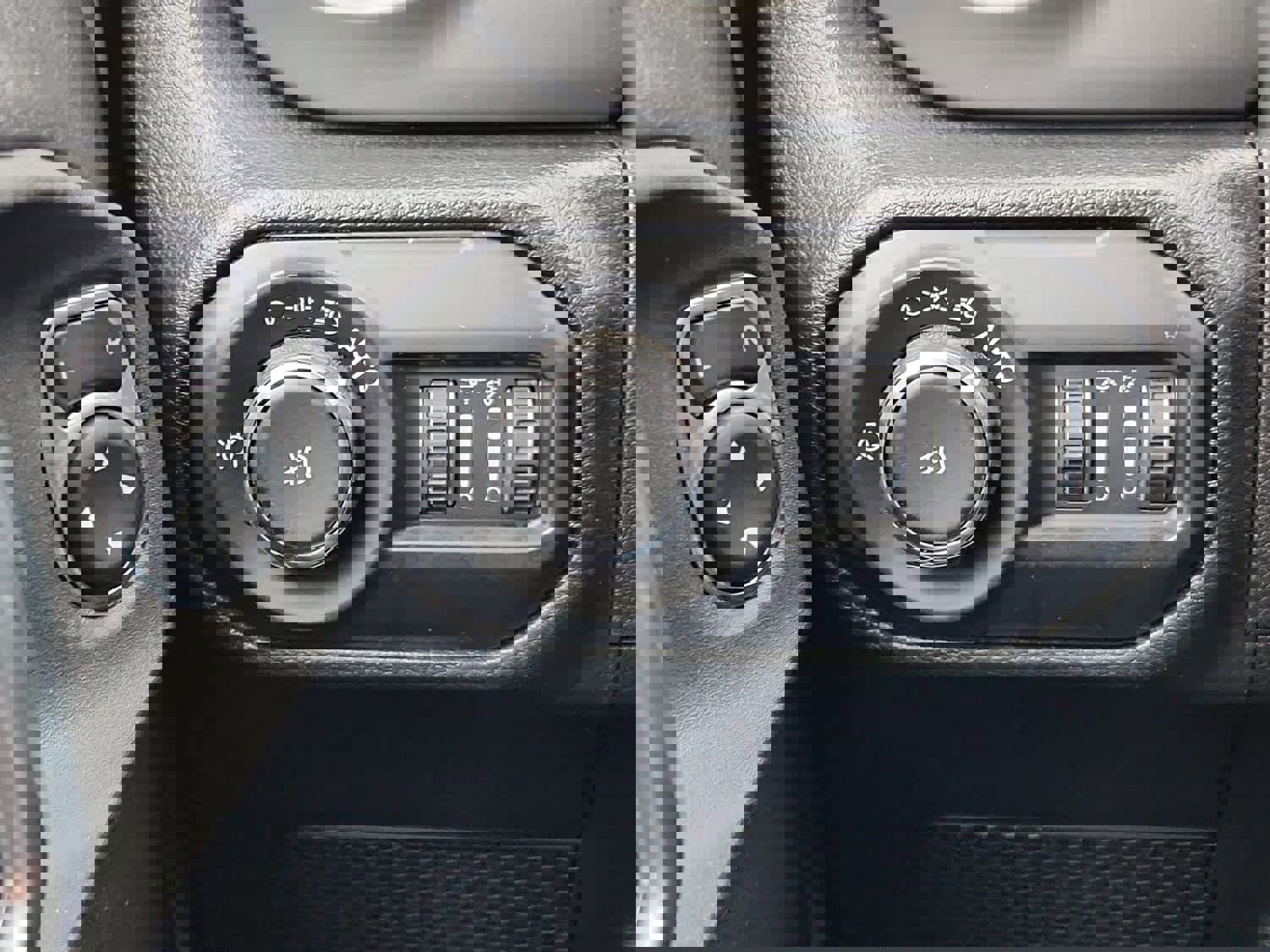 Used 2022 Jeep Wrangler Unlimited Sport image 17