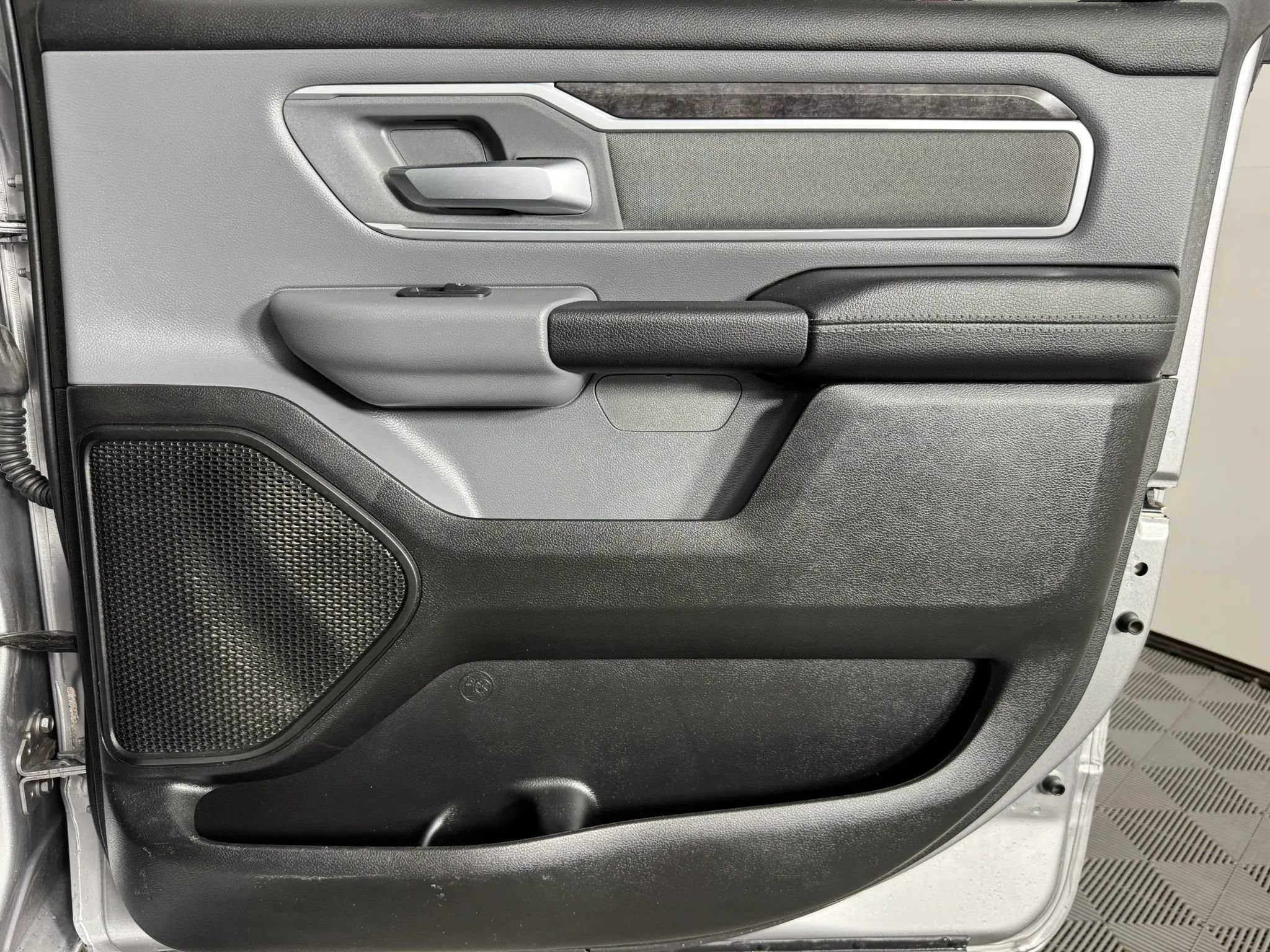 Used 2022 RAM 1500 Big Horn AWD/4WD image 40