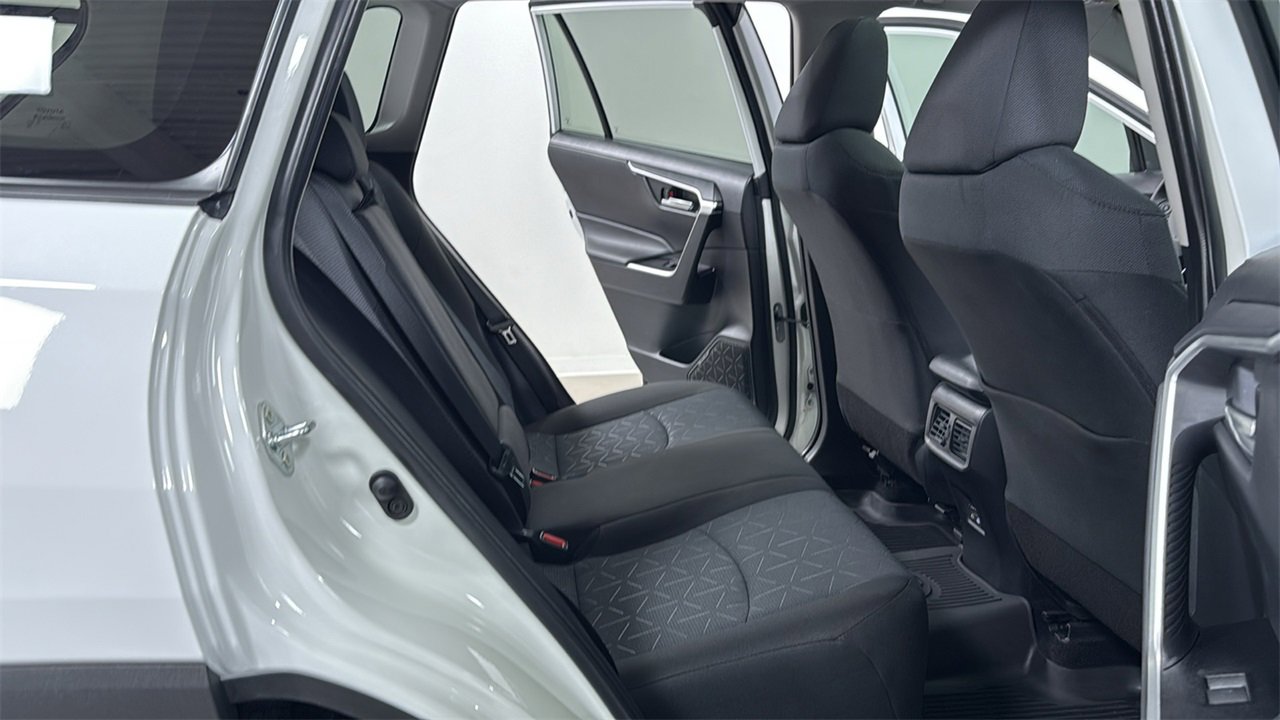 Used 2025 Toyota RAV4 XLE w/ Convenience Package image 17