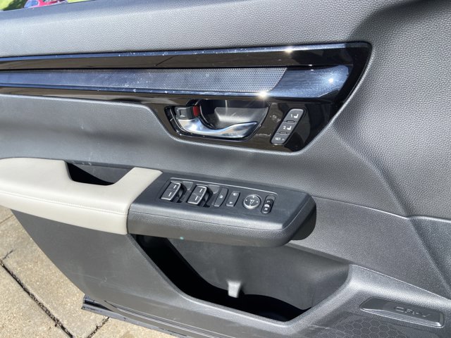 Used 2025 Honda CR-V EX-L image 46