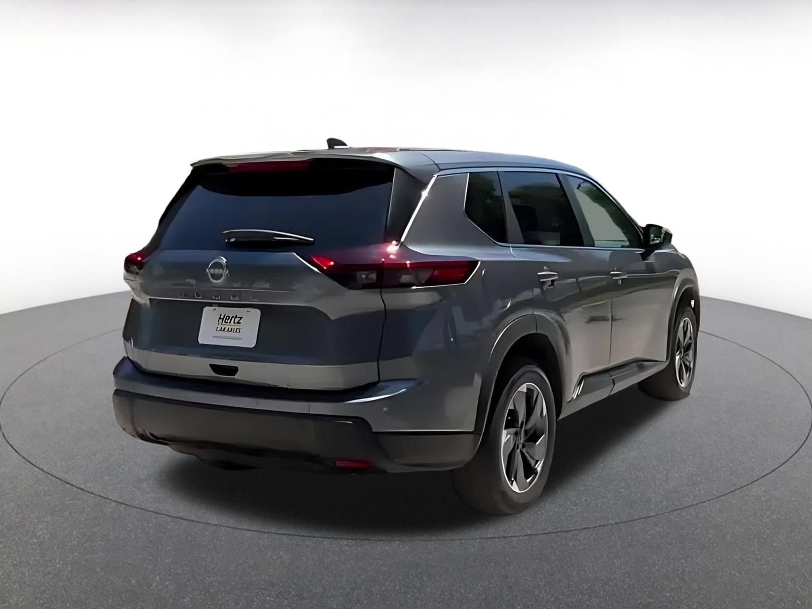 Used 2025 Nissan Rogue SV FWD image 12