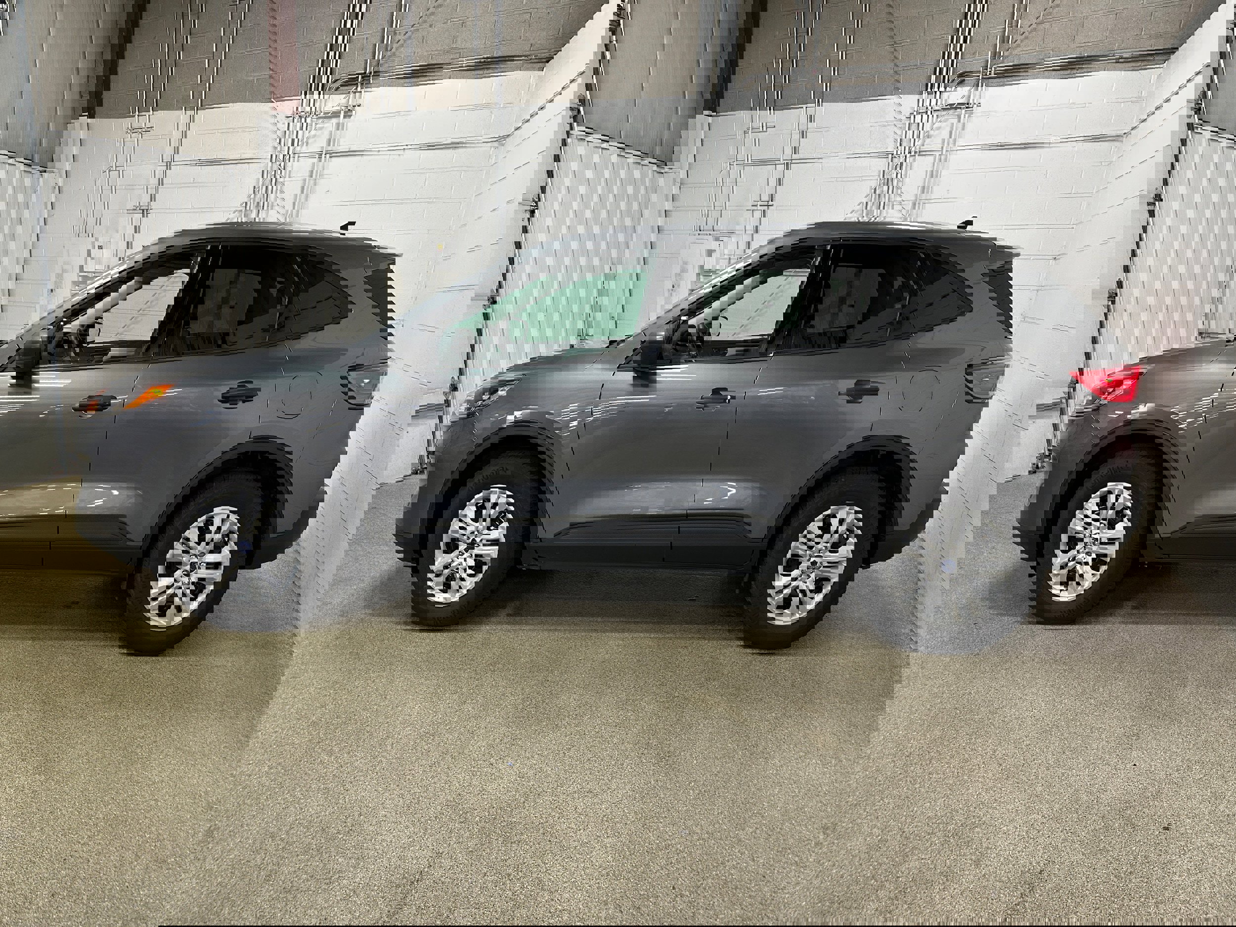 Certified 2022 Ford Escape S image 4