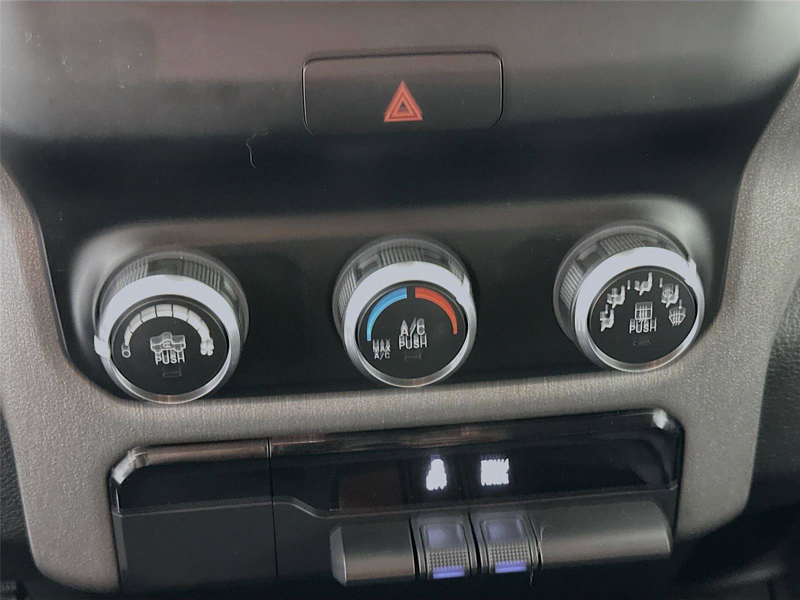 Used 2020 RAM 1500 Tradesman image 9