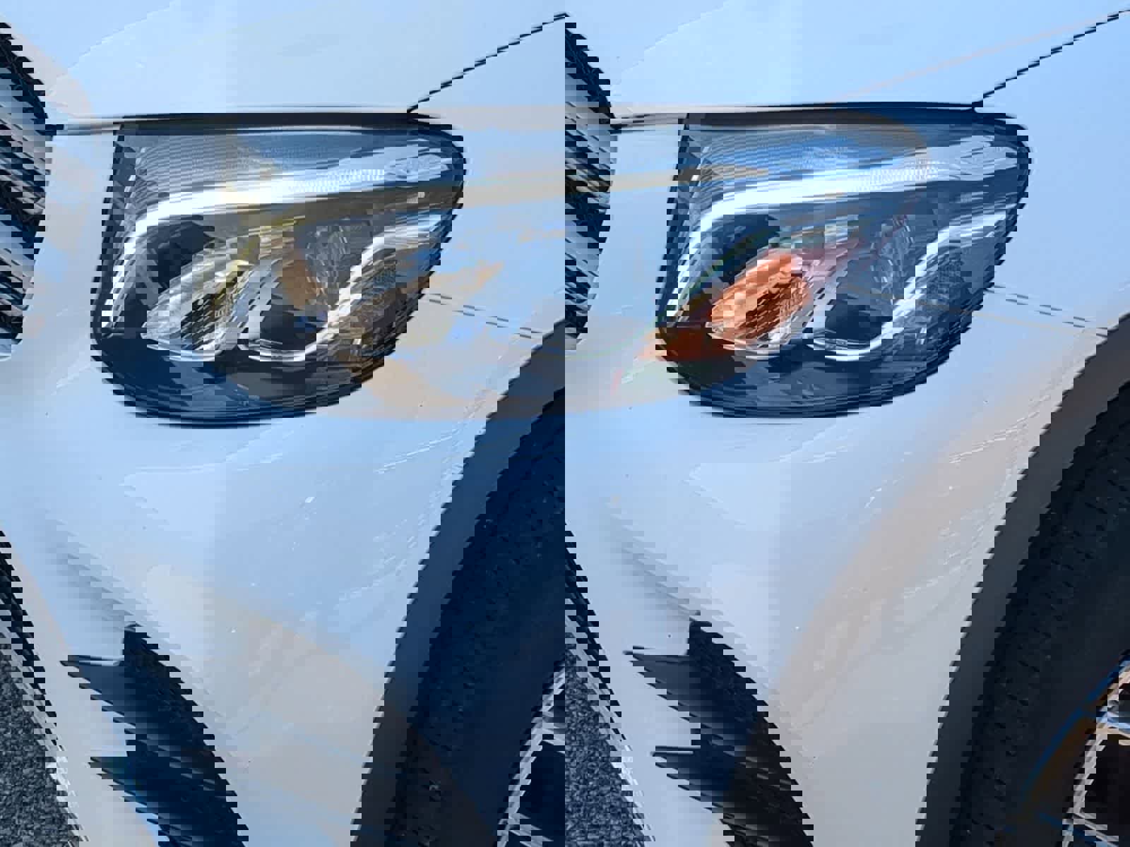 Used 2019 Mercedes-Benz GLC 300 4MATIC image 11