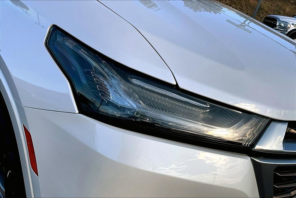 Used 2023 Chevrolet Traverse High Country w/ LPO, Floor Liner Package image 31