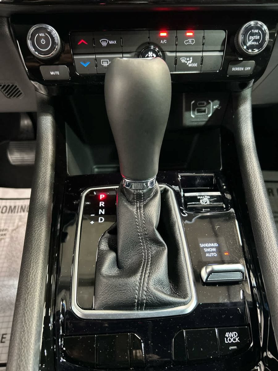 New 2026 Jeep Compass Latitude AWD/4WD image 7