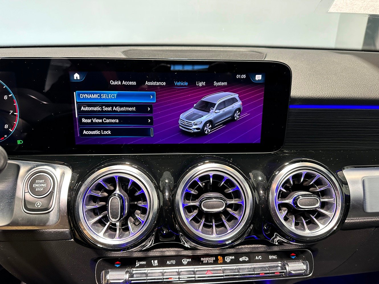 Certified 2023 Mercedes-Benz GLB 250 4MATIC image 22