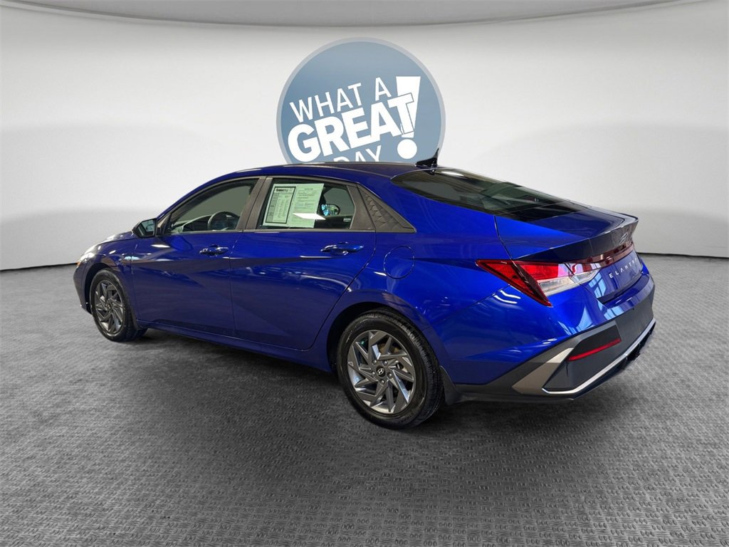 Used 2024 Hyundai Elantra SEL image 6
