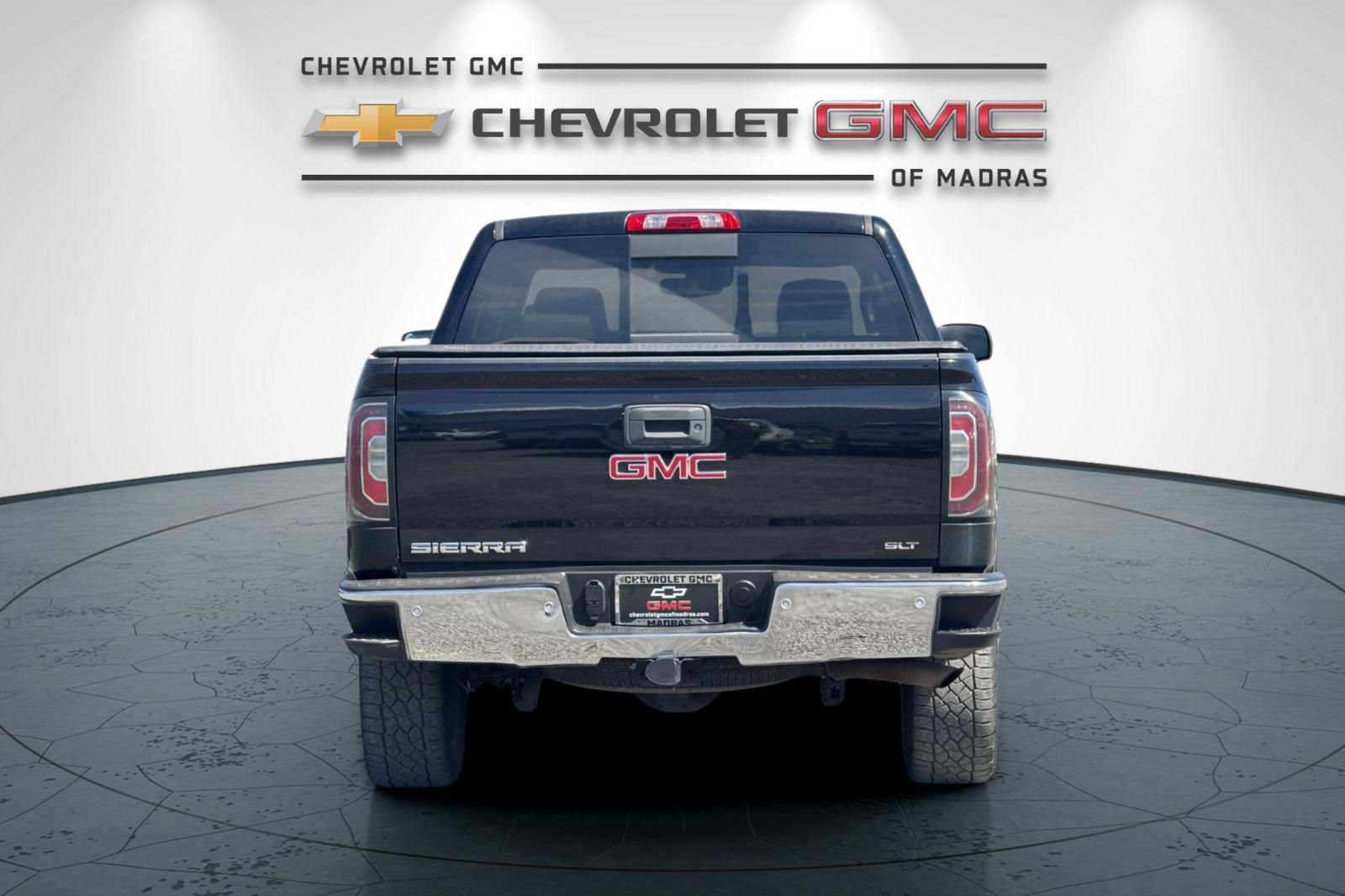 Used 2018 GMC Sierra 1500 SLT AWD/4WD image 4