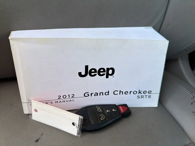 Used 2012 Jeep Grand Cherokee Laredo image 23