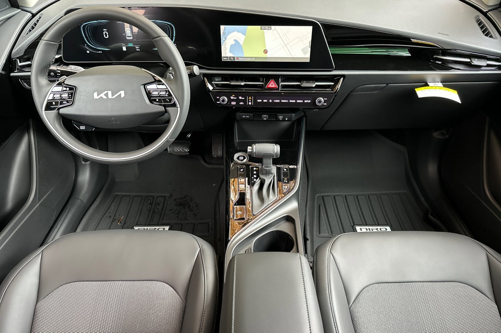 New 2025 Kia Niro EX image 9