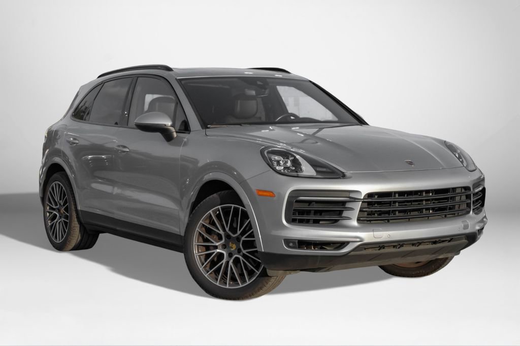 Used 2021 Porsche Cayenne image 4