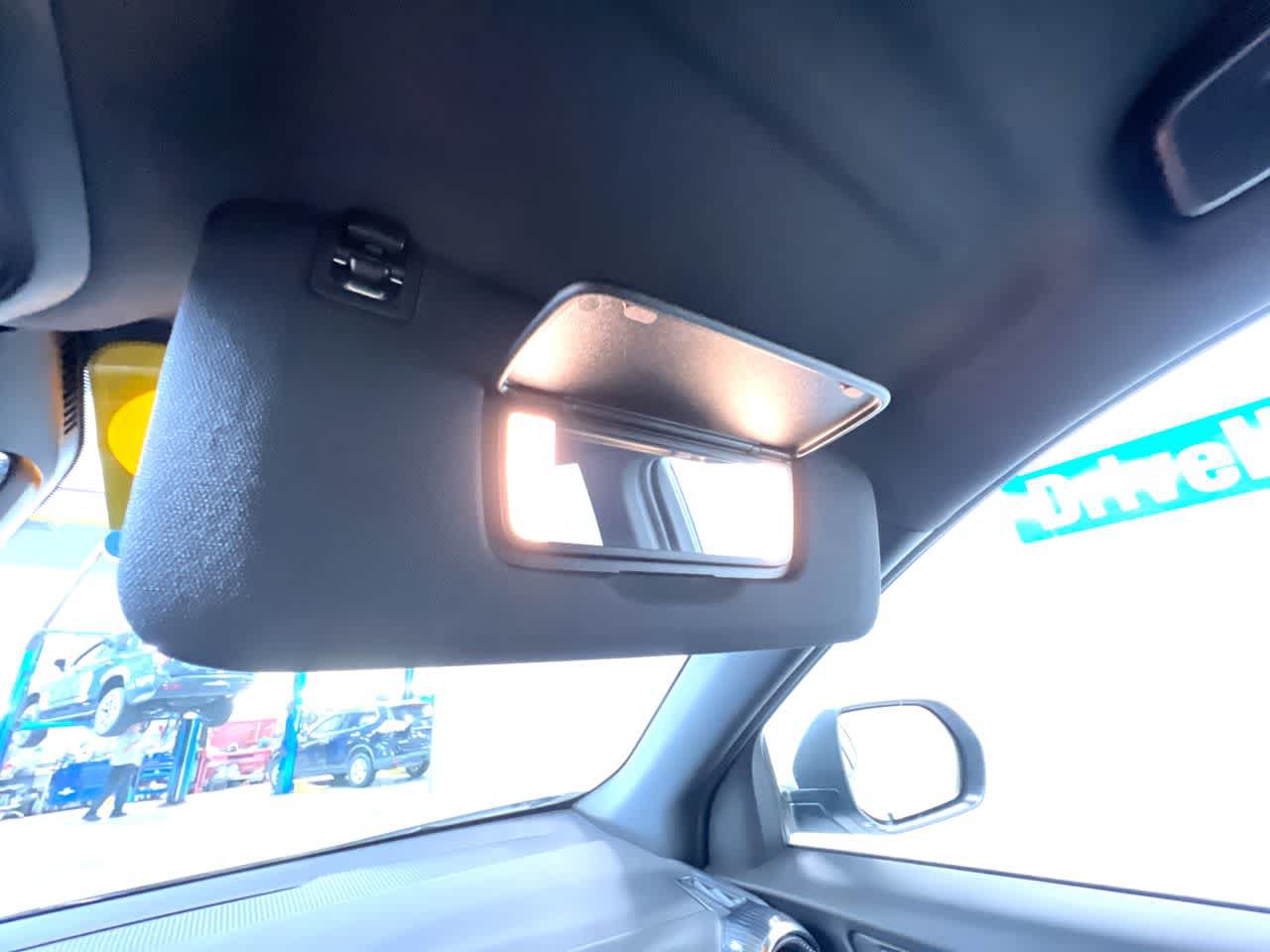 Used 2025 Chevrolet Equinox LT w/ Safety and Technology Package AWD/4WD image 34