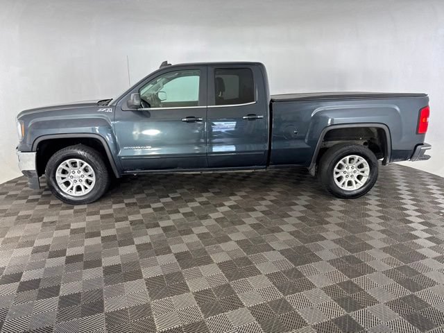 Used 2017 GMC Sierra 1500 SLE w/ SLE Value Package AWD/4WD image 10