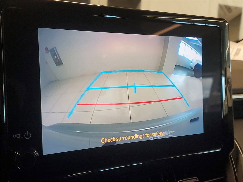 Used 2023 Toyota Corolla LE image 28