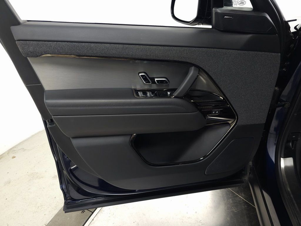 Certified 2023 Land Rover Range Rover Sport SE image 14