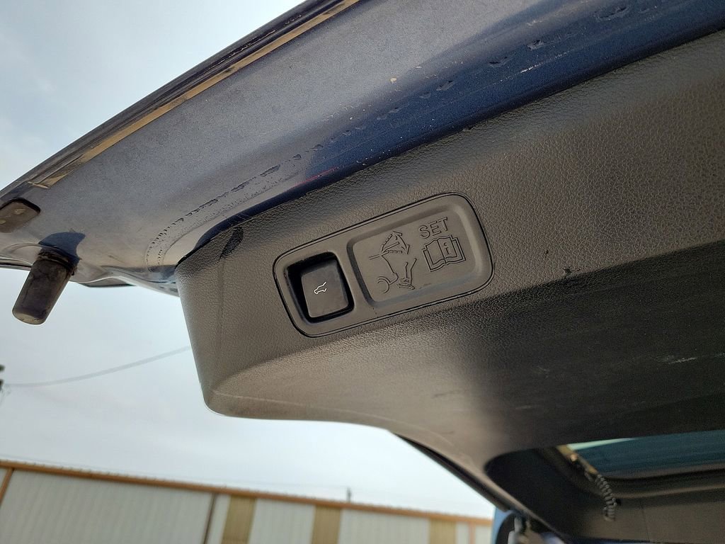 Used 2020 Ford Expedition Max XLT w/ Equipment Group 202A AWD/4WD image 15