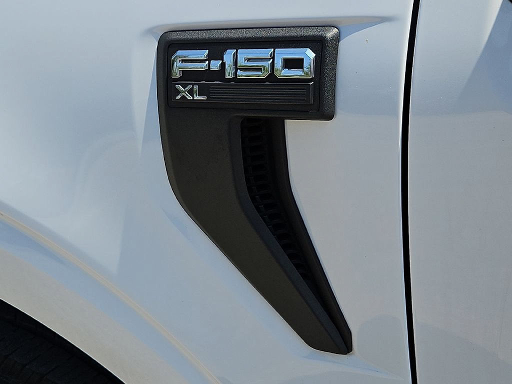 Used 2022 Ford F150 XL w/ Equipment Group 101A High RWD image 14