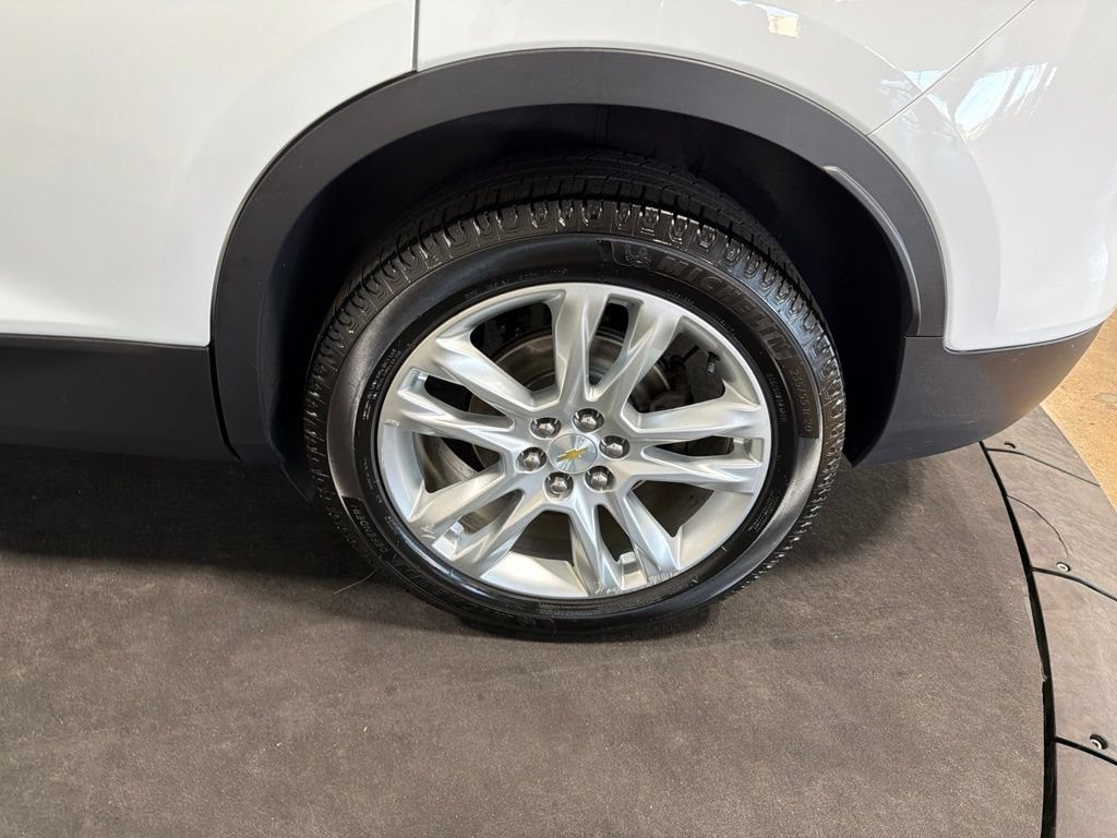 Certified 2019 Chevrolet Blazer LT w/ Sun and Wheels Package AWD/4WD image 37