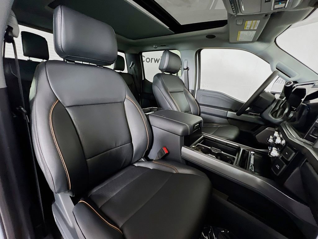 New 2026 Ford F350 Lariat w/ Black Appearance Package AWD/4WD image 17