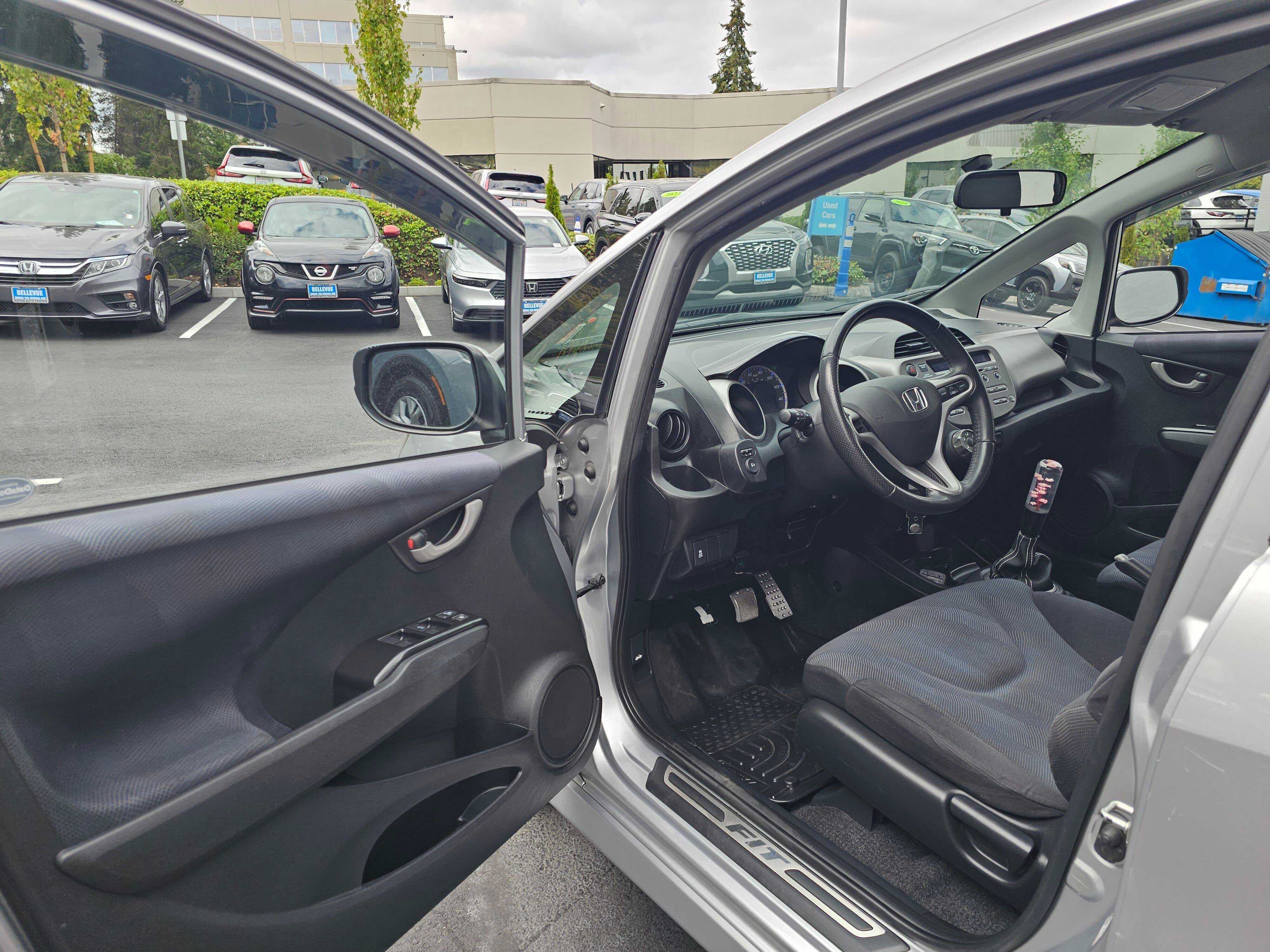 Used 2011 Honda Fit Sport image 21