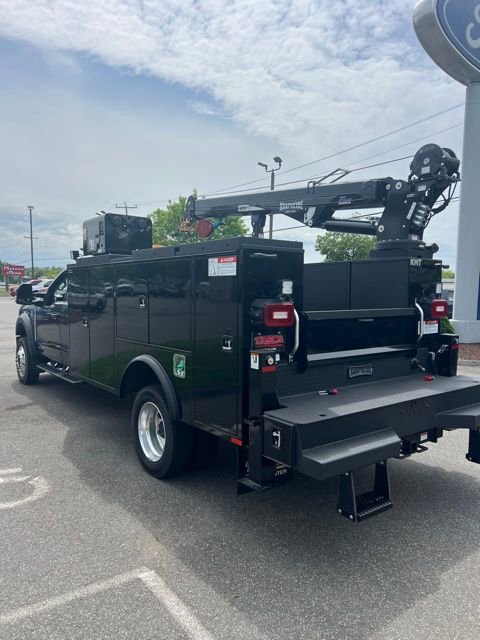 New 2026 Ford F550 4x4 Supercab Super Duty w/ XLT Value Package image 4