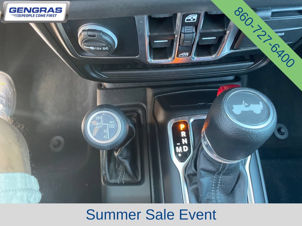 Used 2025 Jeep Wrangler Unlimited Sahara AWD/4WD image 47