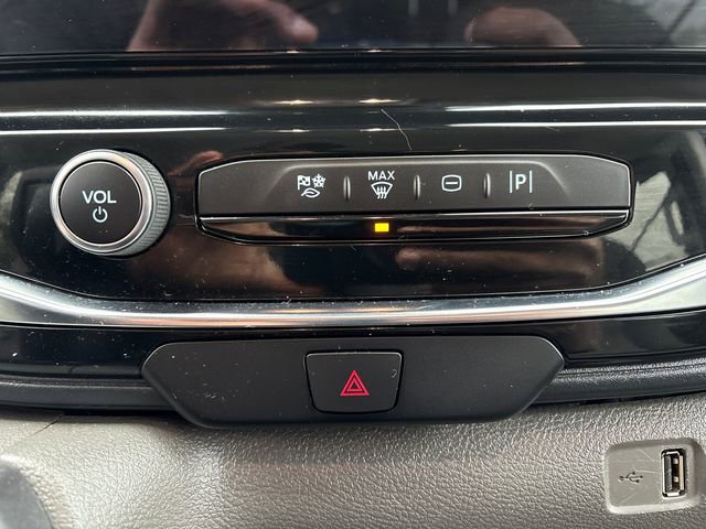 Used 2023 Ford Transit 350 XLT image 34