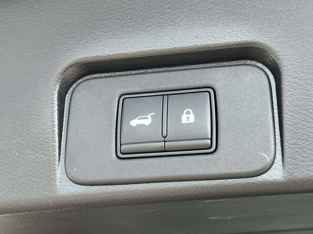 Used 2022 Nissan Rogue SL w/ SL Premium Package FWD image 22