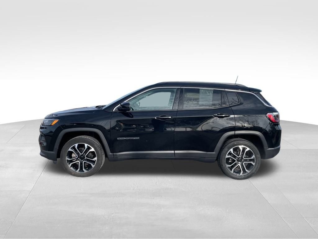 Used 2022 Jeep Compass Limited image 2