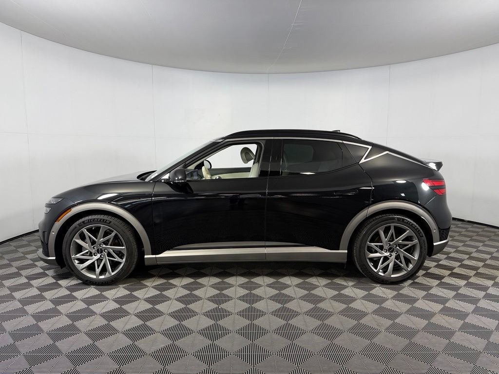 Used 2023 Genesis GV60 Advanced AWD/4WD image 11