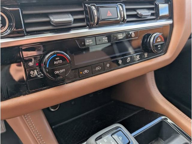 Used 2024 Nissan Pathfinder Platinum w/ Cargo Package image 22