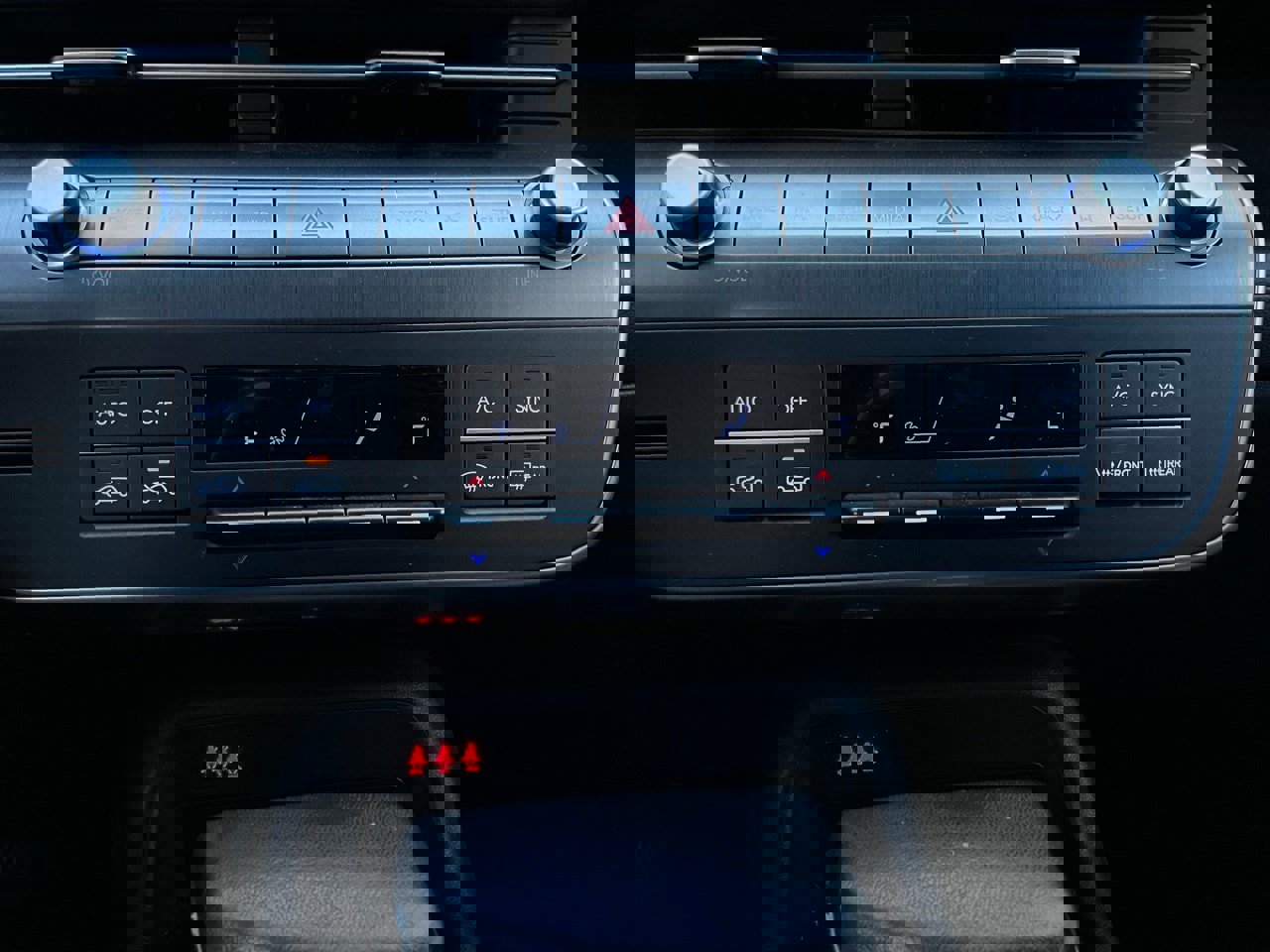 Used 2025 Hyundai Kona SEL image 27